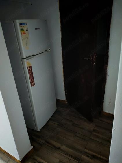 Apartament cu 3 camere decomandat în Exterior Vest