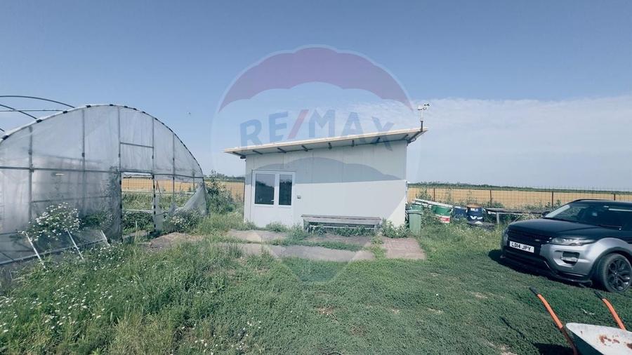 Teren agricol extravilan de 16750 mp, în Cârcea