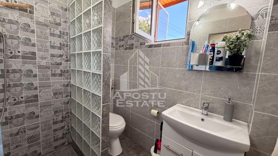 Casă individuală cu 5 camere cu Canalizare în Fratelia