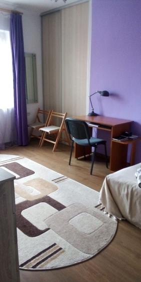 Garsonieră decomandată în Horea