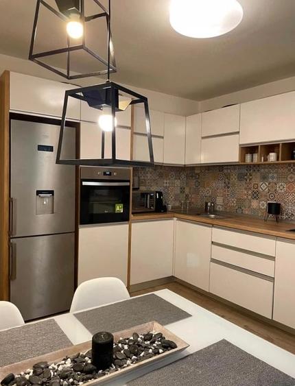 Apartament cu 2 camere semidecomandat în Cornitoiu