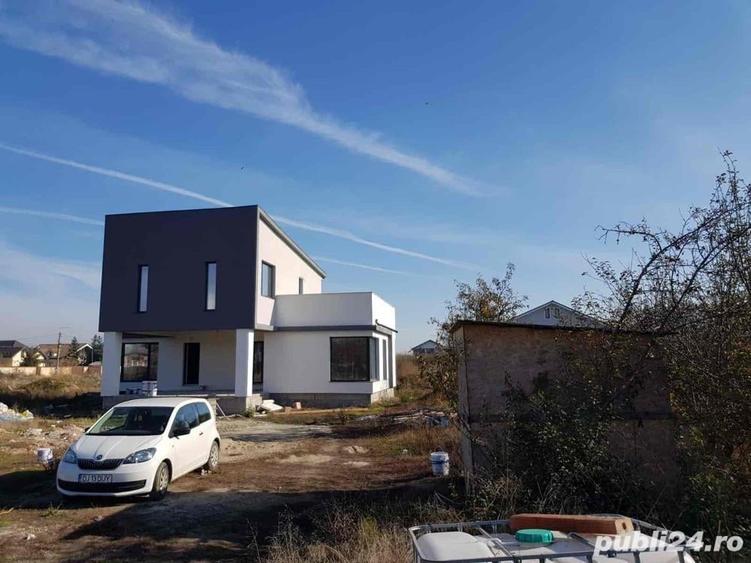 Casă cu 4 camere cu Teren 380 Mp în Central