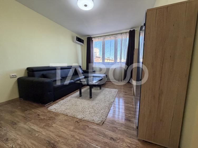 Apartament cu 2 camere semidecomandat, mobilat în Gară