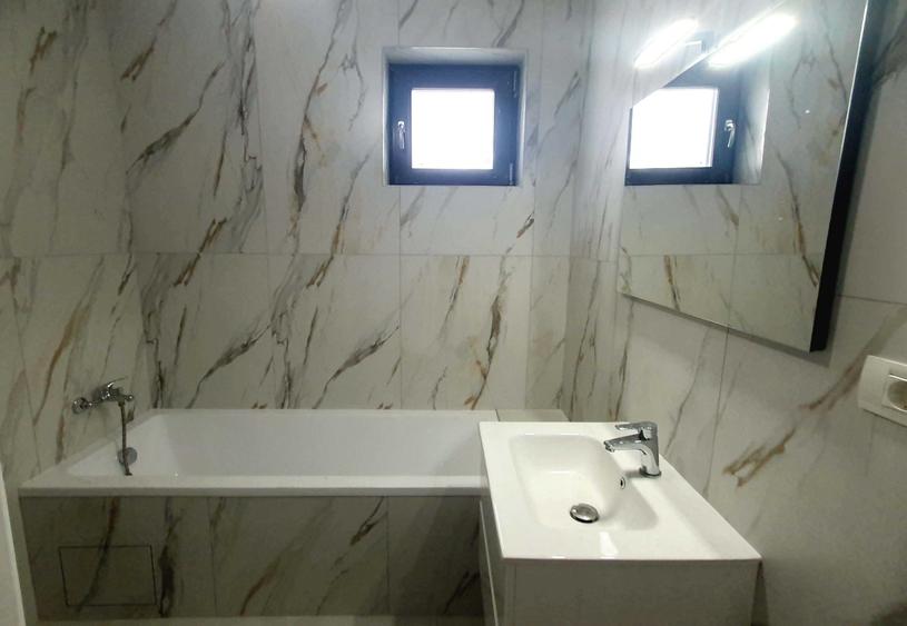 Apartament cu 2 camere semidecomandat în Central — fotografia 1