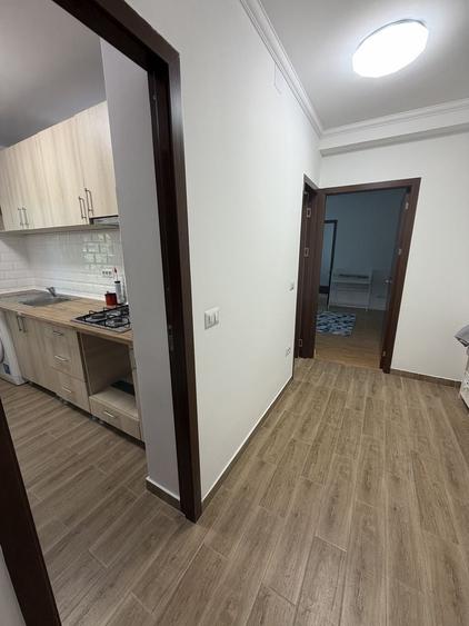 Apartament cu 2 camere semidecomandat în Albești