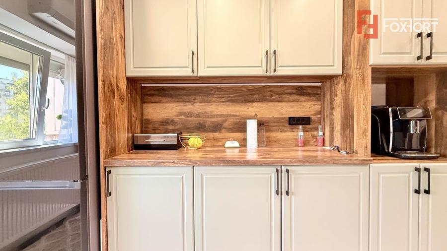 Apartament cu 2 camere decomandat, mobilat în Soarelui