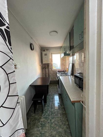 Apartament cu 2 camere decomandat în Florești