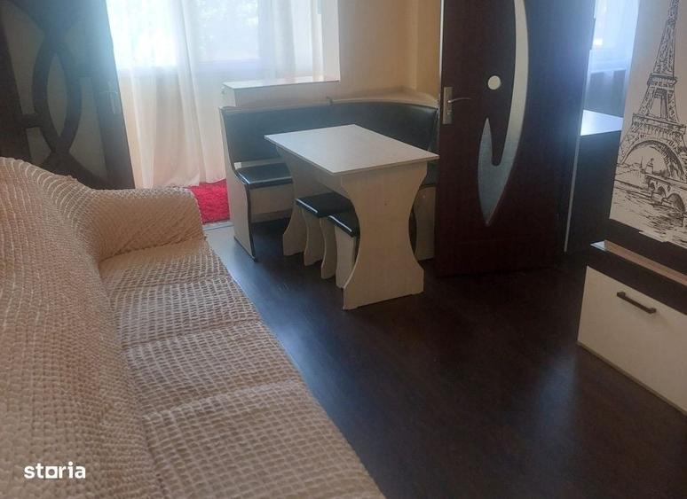 Apartament cu 2 camere nedecomandat în Tătărași