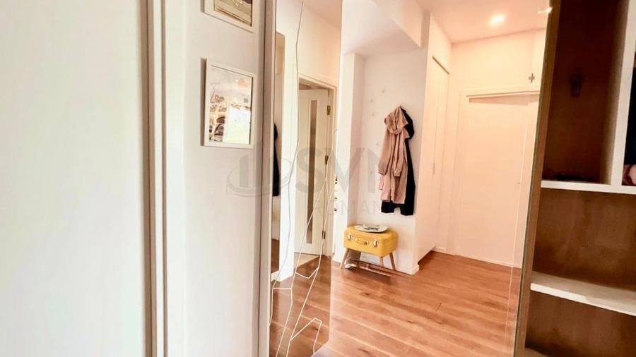 Apartament cu 4 camere decomandat, mobilat în Lacul Tei