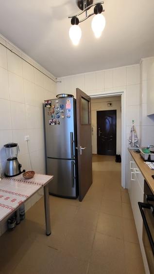 Apartament cu 2 camere semidecomandat în Gorjului