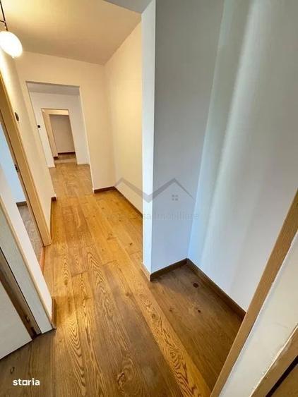 Apartament cu 4 camere semidecomandat în Mircea cel Bătrân