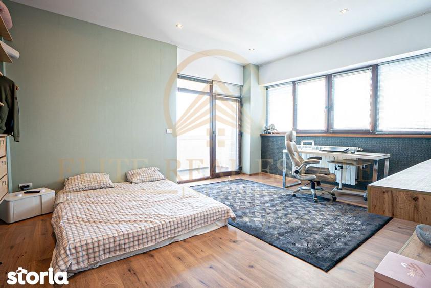 Apartament cu 3 camere, mobilat în Palazu Mare