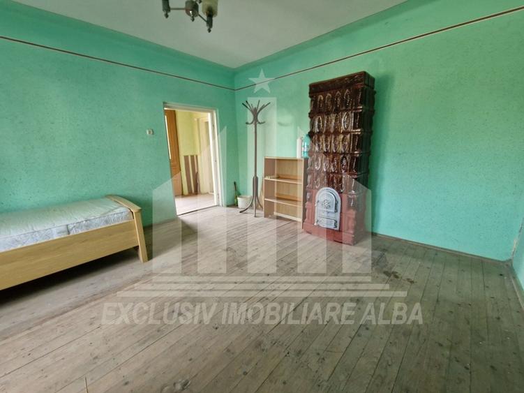 Casă individuală cu 2 camere cu Canalizare în Cetate