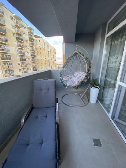 Apartament cu 3 camere decomandat în Exterior Vest