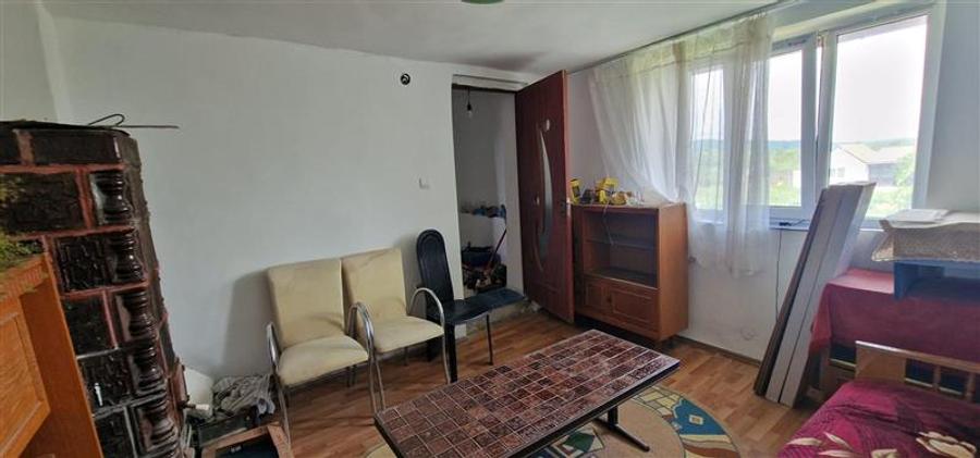 Casă individuală cu 6 camere cu Canalizare în Brebu