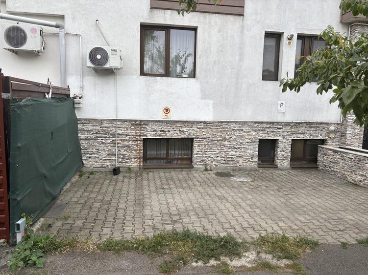 Casă individuală cu 3 camere cu Canalizare în Bucureștii Noi