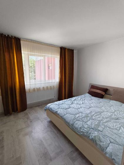 Apartament cu 2 camere decomandat în Tritenii de Jos