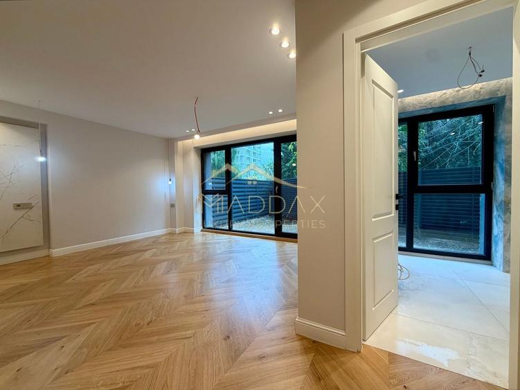 Apartament cu 4 camere decomandat în Străulești