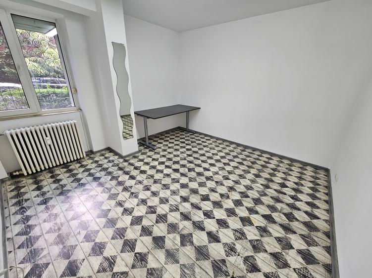 Apartament cu 2 camere decomandat în Domenii