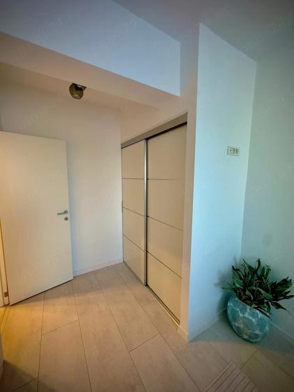 Apartament cu 2 camere decomandat în Calea Victoriei