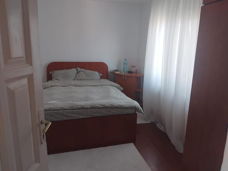 5217  Casa parter +etaj  KM 5 - 21