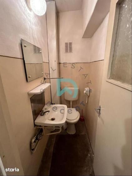 Apartament cu 3 camere decomandat în Sud
