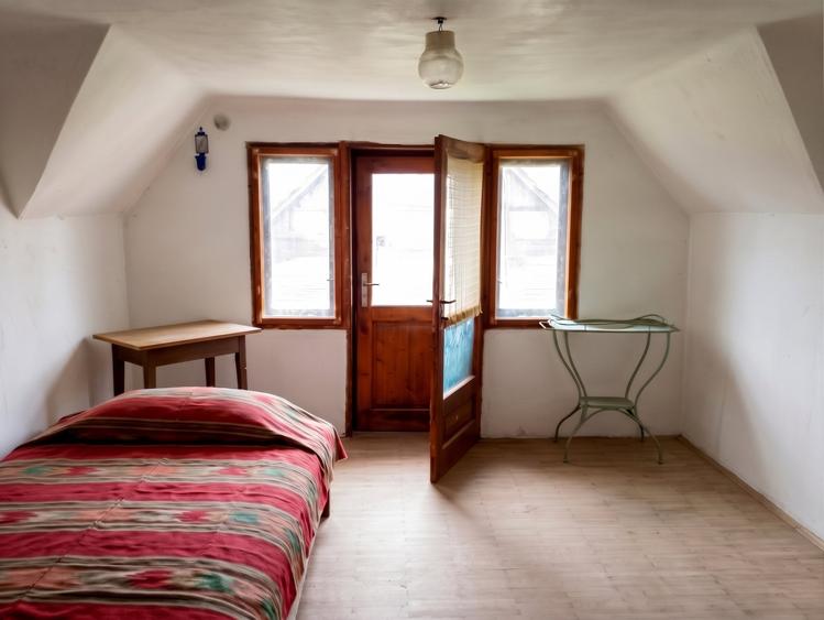 Casă cu 6 camere cu Teren 749 Mp în Predeal