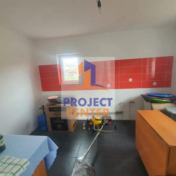 Casă cu Teren 300 Mp în Geamăna