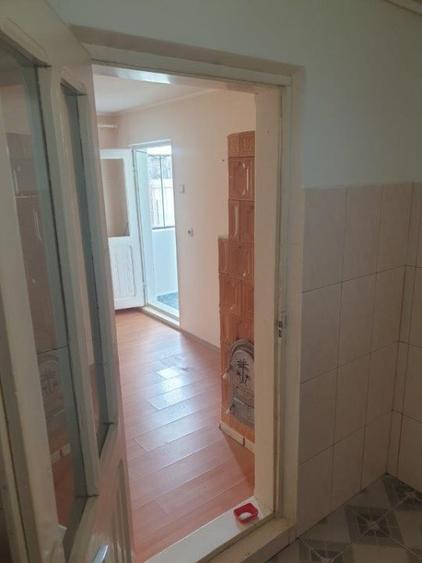 Casă individuală cu 2 camere cu Teren 315 Mp în Adjudu Vechi