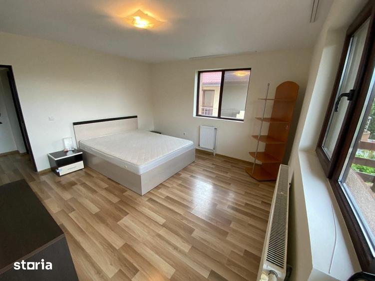 Casă cu 3 camere cu Teren 300 Mp în Vânători