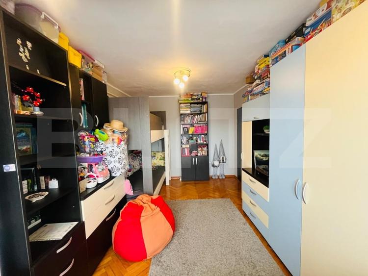 Apartament decomandat de vanzare zona Rogerius - 5