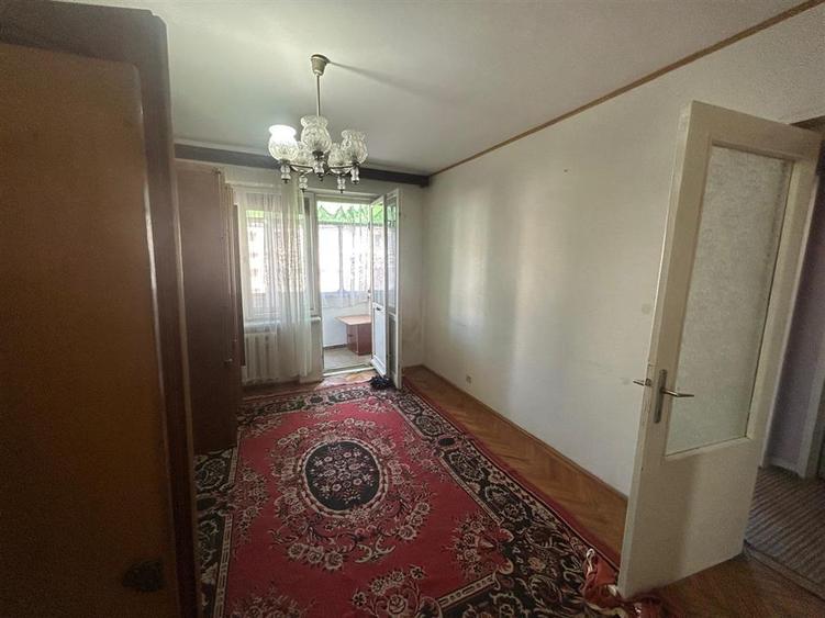 Apartament cu 2 camere decomandat în George Enescu