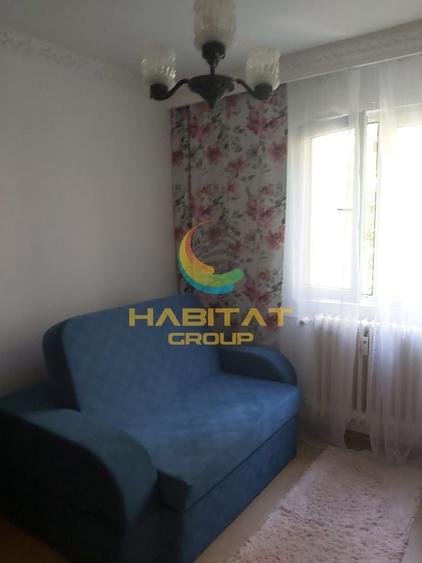 Apartament cu 3 camere semidecomandat în Alexandru Obregia