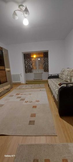 Apartament cu 2 camere decomandat în Gară