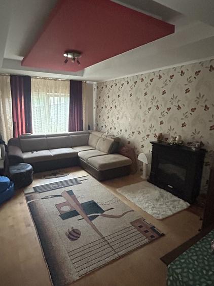 Casă cu 3 camere în Sântana de Mureș