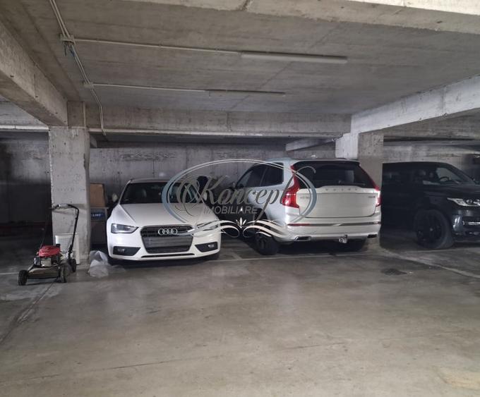 Apartament cu 2 camere semidecomandat, mobilat în Între Lacuri