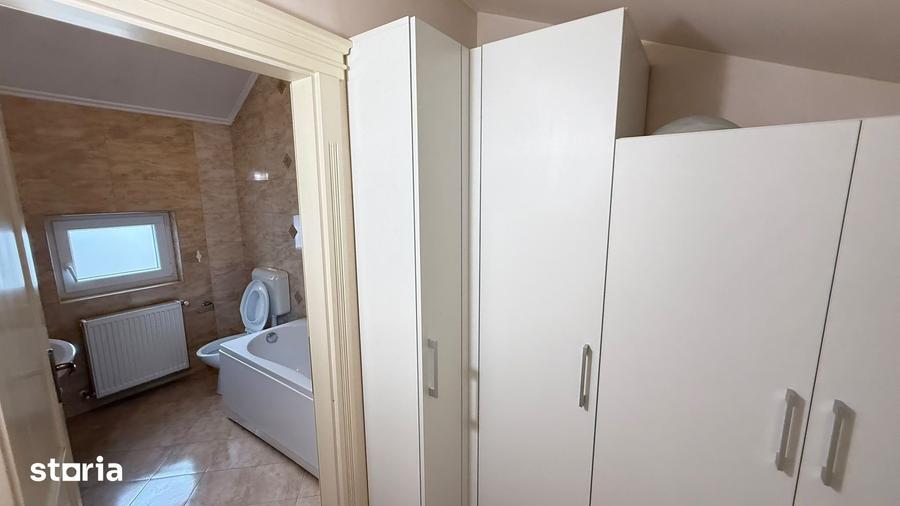 Casă cu 4 camere cu Teren 600 Mp în Central