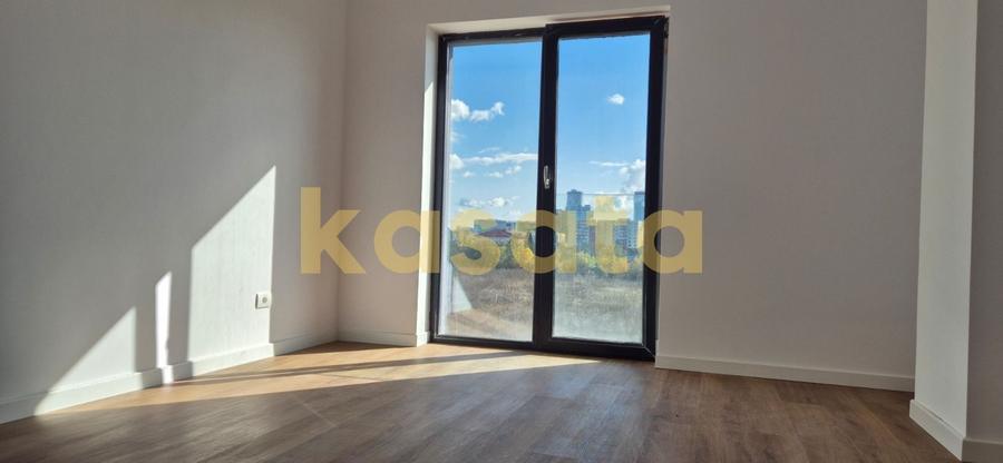 Apartament cu 3 camere decomandat în Aviației