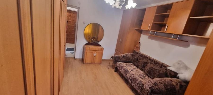 Apartament cu 2 camere decomandat în Buzoești