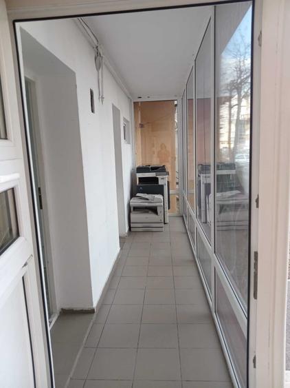 Apartament cu 2 camere decomandat în Exterior Vest