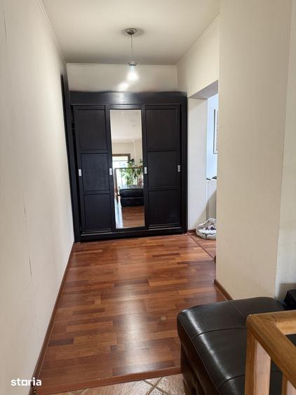 Apartament cu 3 camere în Păcurari