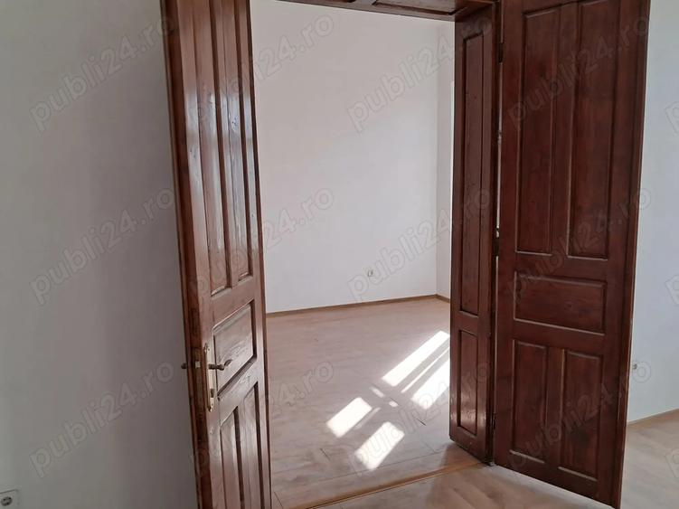 Spațiu comercial, de 60 mp, în Traian