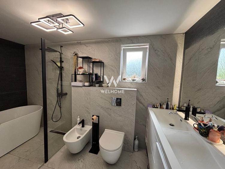 Casă individuală cu 6 camere cu Canalizare în Central