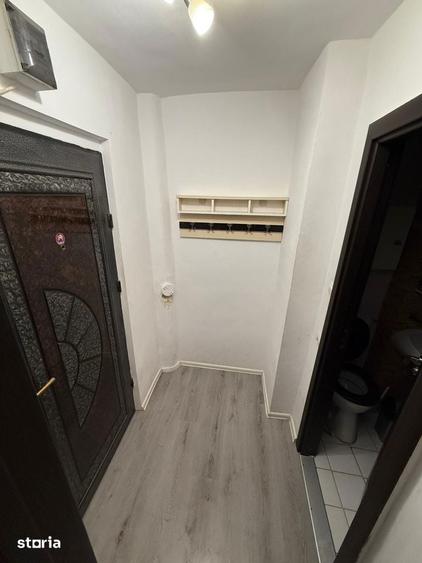 Proprietar vand garsoniera cu balcon - 1