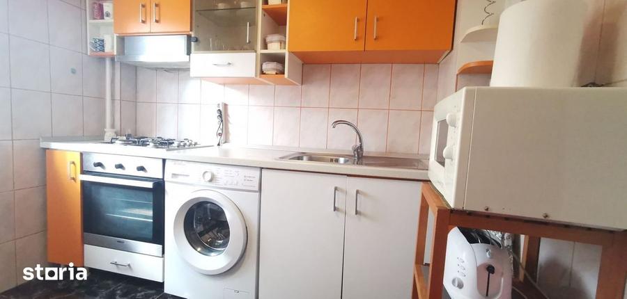 Apartament cu 2 camere decomandat, mobilat în Dorobanți