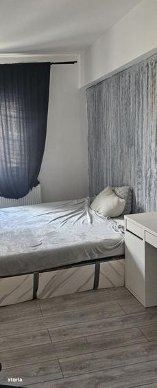 Apartament cu 3 camere decomandat în Centrul Istoric