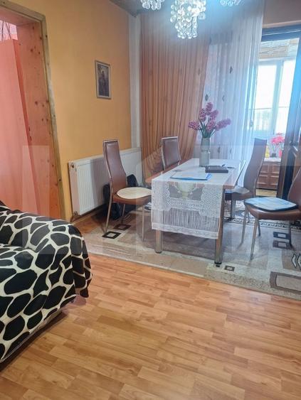 Vand apartament 3 camere - 2
