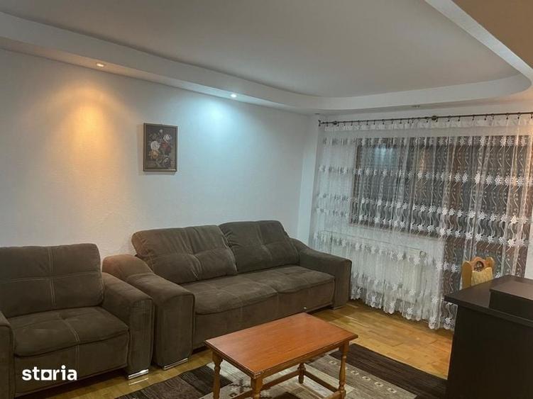Apartament cu 3 camere în Ștefan cel Mare