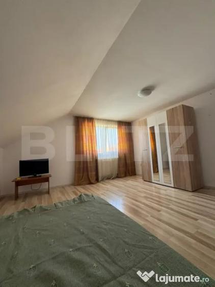 Apartament cu 3 camere semidecomandat în Florești