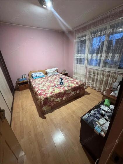 Apartament cu 4 camere decomandat în Brâncoveanu